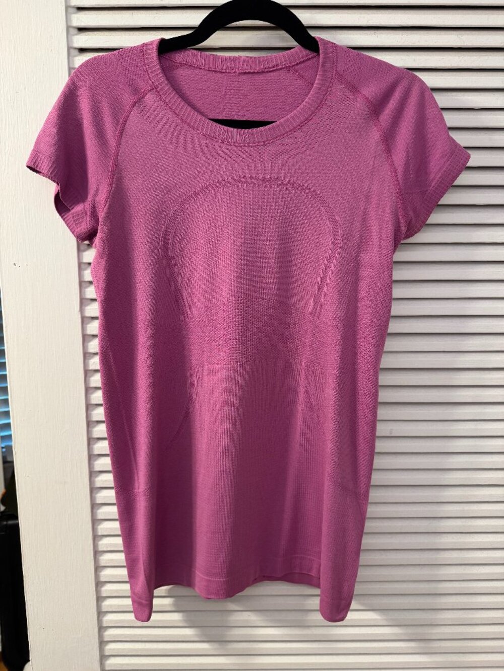 Swiftly Tech Short-Sleeve Shirt 2.0 Hip Length